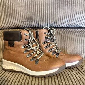 Maurices ankle boots